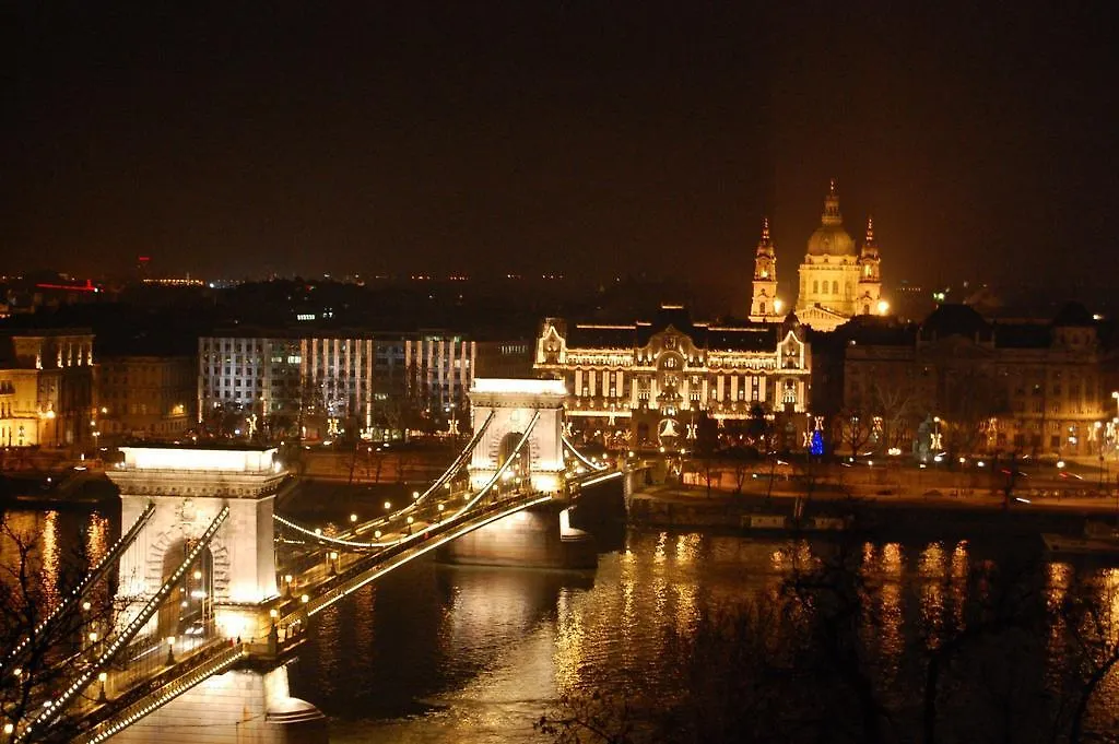Art Orangehouse Budapeşte 0*,